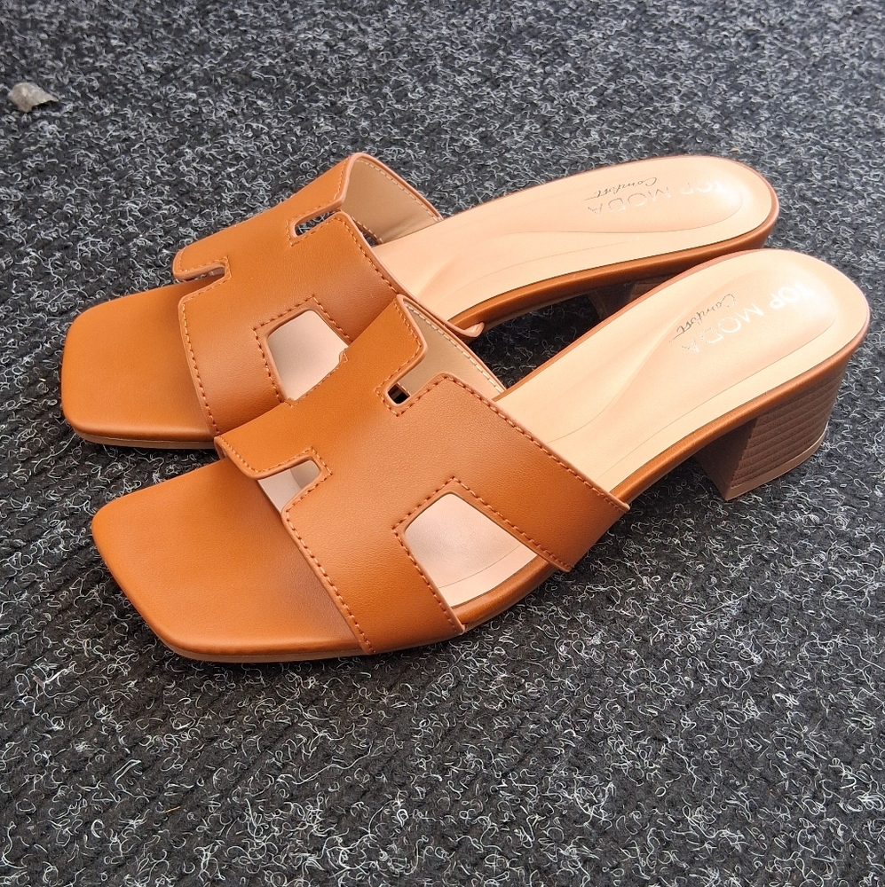 TOP Moda Tan Open-Toe Mules - Picture 5 of 6